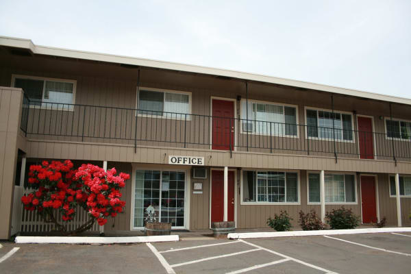 Front view apartments at Village Park in Springfield, Oregon