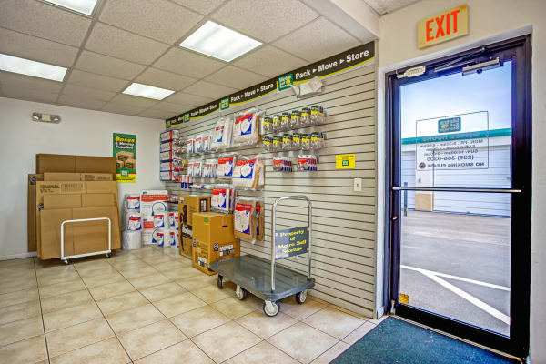 Lehigh Acres Fl Storage Features Metro Self Storage