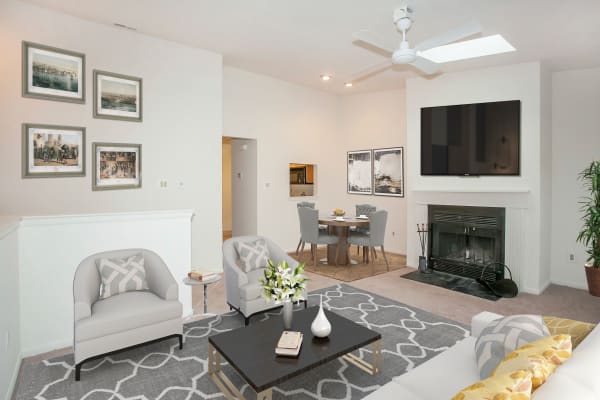 Tory Estates Apartment Homes offers a bedroom in Clementon, NJ