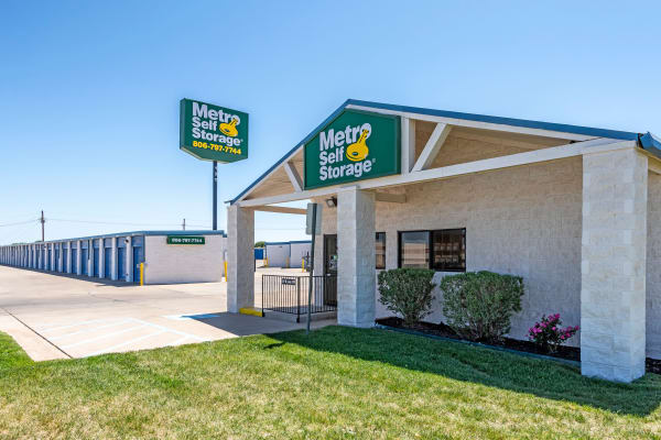 Exterior sign at Metro Self Storage in Lubbock, Texas