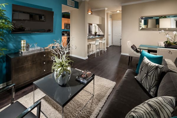 Spacious living room at Links at Westridge in Valencia, California