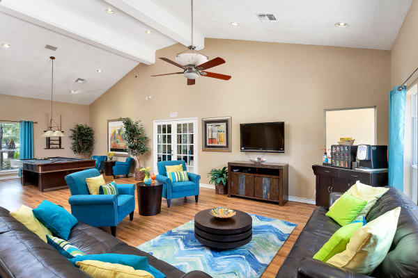 Well decorated living room at Villas at Oakwell Farms in San Antonio, Texas