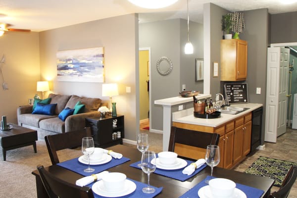 Emerald Lakes offers award winning apartments