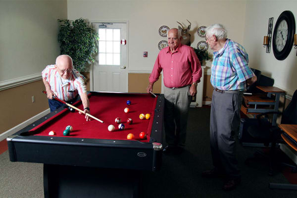 Residents and activities at Heritage Green Assisted Living and Memory Care in Lynchburg, Virginia