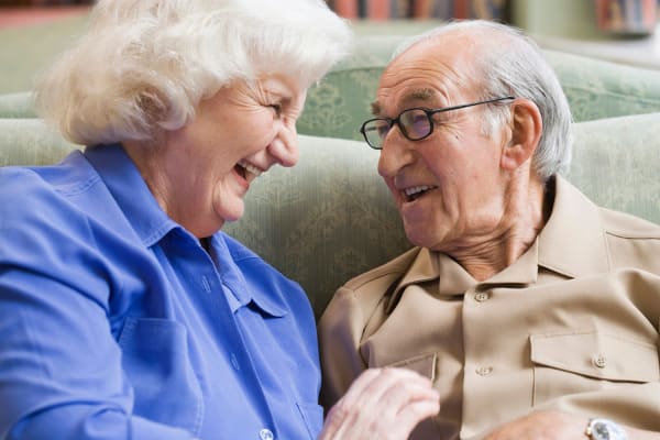 Two residents getting to know each other at Heritage Senior Living in Blue Bell, Pennsylvania