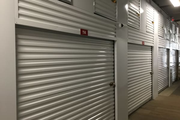 Couple moving at Box Self Storage Units in Cincinnati, Ohio