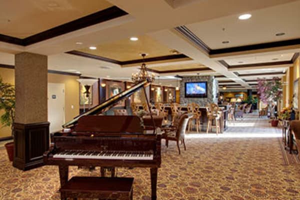 Common area at Astoria Retirement Living