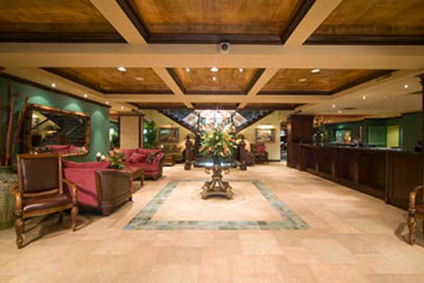 Lobby at Penninsula senior living