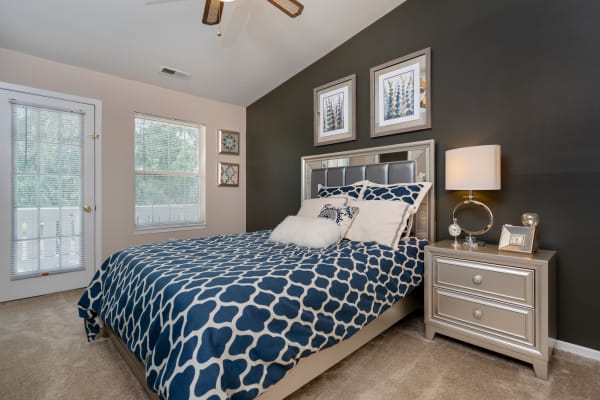 The open-concept floor plans at Fairlane Meadow Apartments in Dearborn are sure to please.