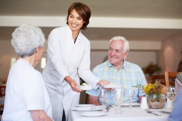 Memory care dining at Traditions of Lansdale in Lansdale, Pennsylvania