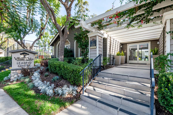 Chino Hills Apartments Near The Shoppes At Chino Hills