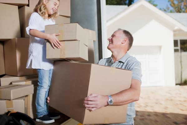 Family using packing supplies from Midgard Self Storage in Murfreesboro, Tennessee