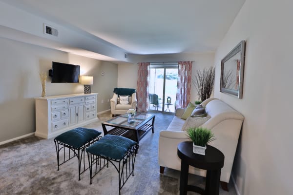 Take a virtual tour of a two bedroom apartment at Lakewood Hills Apartments & Townhomes in Harrisburg, Pennsylvania