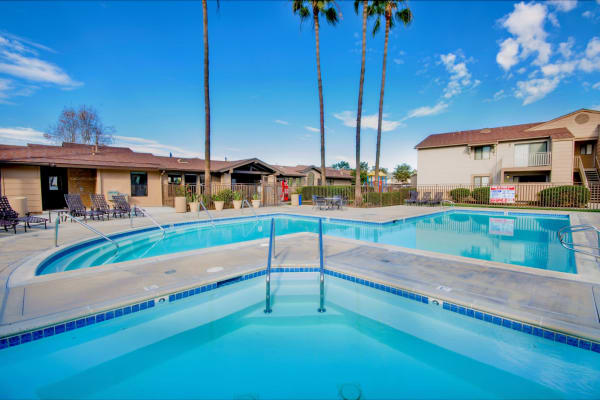 Beautiful pool at Oro Vista Villas in San Diego, California