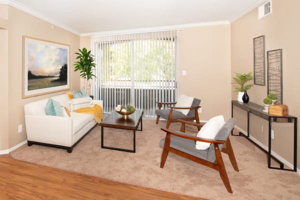 Living room layout with hardwood floors at Lakeview at Parkside