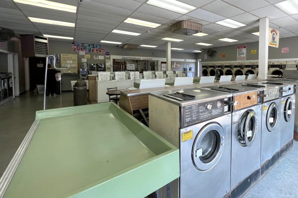 Laundry facility at Heatherwood Terrace in Mansfield, Ohio