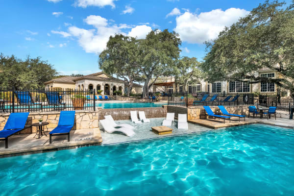 Luxury swimming pool at Villas of Vista Del Norte in San Antonio, Texas