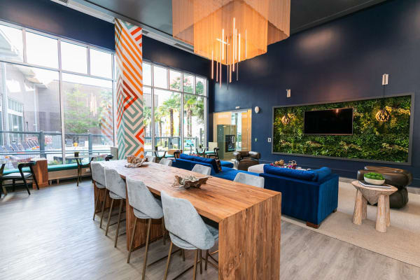 Clubhouse lounge at EDGE on the Beltline | Apartments in Atlanta, Georgia