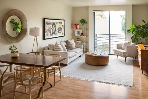 Spacious apartment living room at 1801L Apartments in Sacramento, California