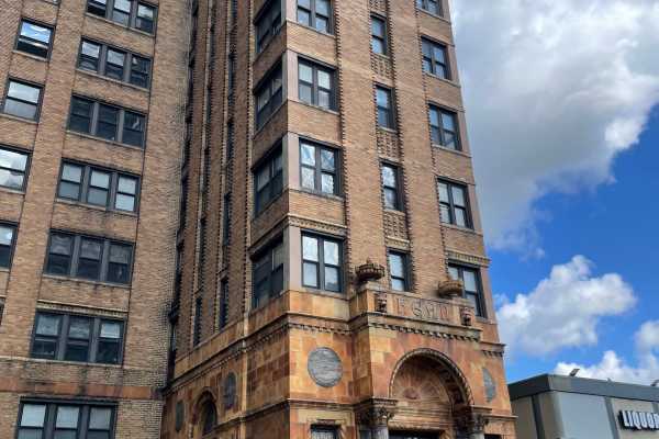 Kean apartment in Detroit, 