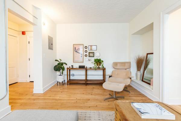 Apartment in Detroit, 