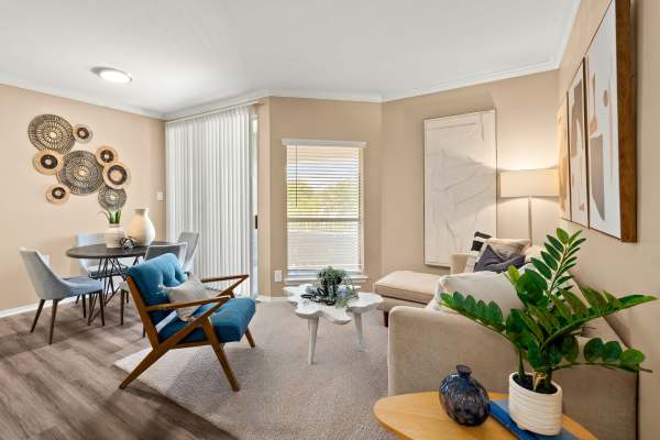 Living room layout with hardwood floors at Lakeview at Parkside