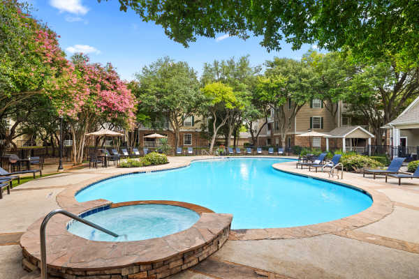 Beautiful swimming pool at The Lodge at Shavano Park in San Antonio, Texas