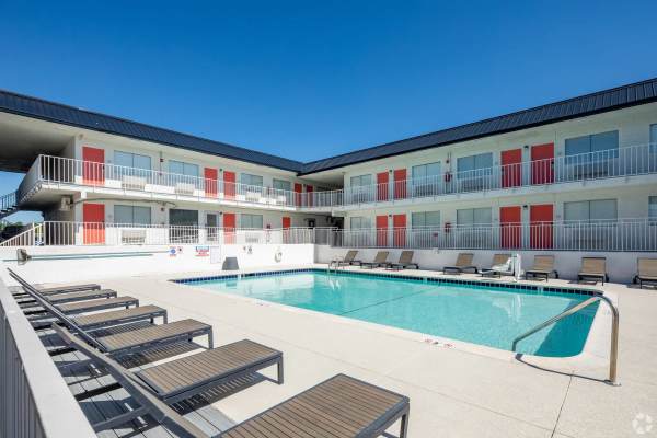 Swimming Pool at Sohana Apartments in Nashville, Tennessee 