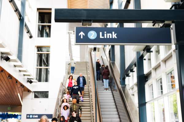 Signage for 2 Line at Downtown Redmond Link Station