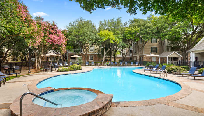 Swimming pool at The Lodge at Shavano Park in San Antonio, Texas
