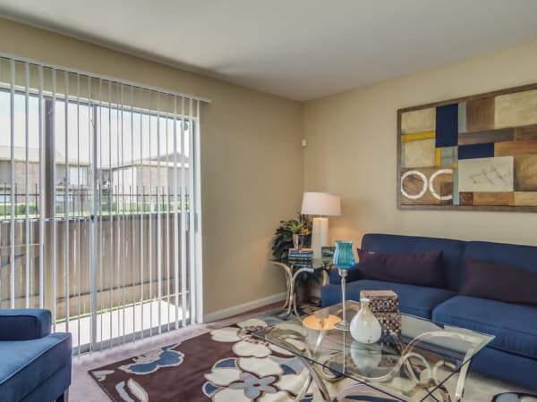 Living room layout at Somerset Apartments