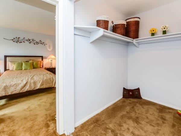 Apartments in Bellmawr, NJ | Hyde Park Apartment Homes