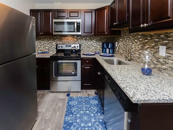 Apartments in Bellmawr, NJ | Hyde Park Apartment Homes