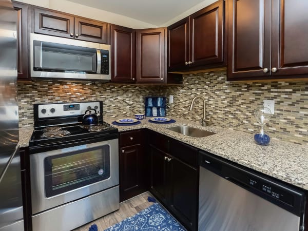 Kitchen at Hyde Park Apartment Homes in Bellmawr, NJ