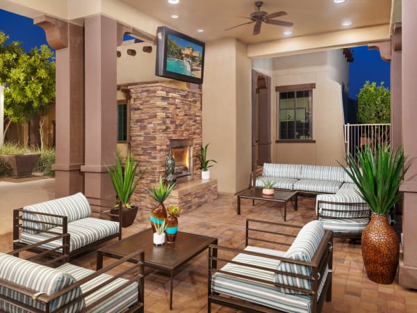 Outdoor seating area at Las Colinas at Black Canyon in Phoenix, Arizona