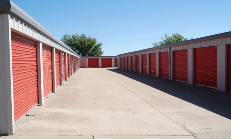 Storage Facility Features Aarons Self Storage 1 In Waco Tx