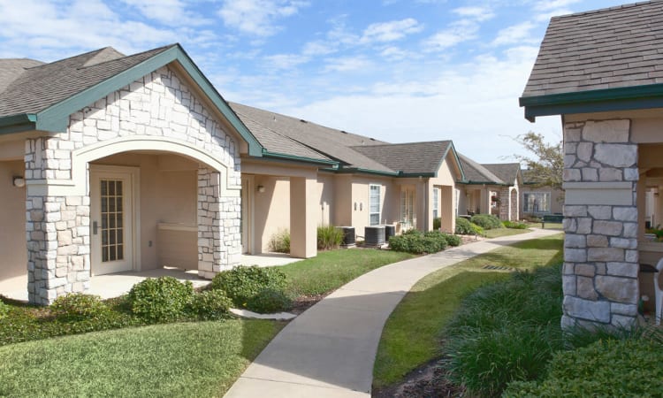 Senior retirement community of Carriage Inn Bryan in Bryan-College Station, Texas offering Assisted Living and Senior Independent Living