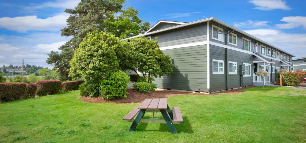 Great landscaping at Heights at Sheridan in Bremerton, Washington