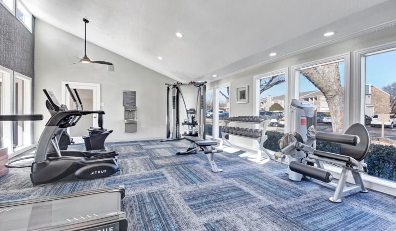 Fitness Area equipments at Apartments in Lee's Summit, Missouri