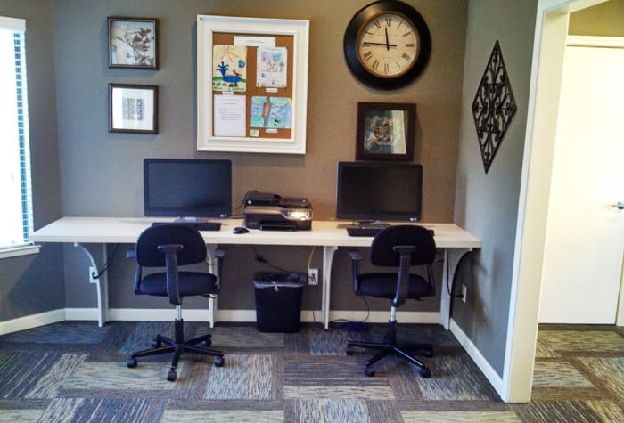 Waterfield Square Apartment Homes in Stockton, CA near Lakeview