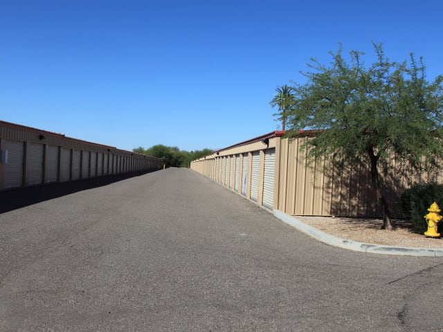 Exterior storage units at Advantage Storage - Surprise in Surprise, Arizona