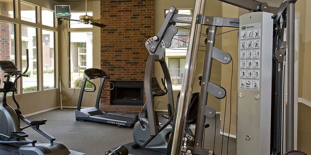 The fitness center at Woodscape Apartments in Oklahoma City, Oklahoma