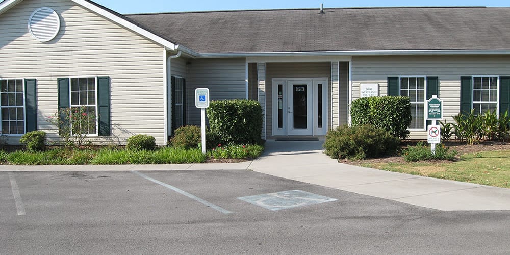 Leasing office at Parktowne Apartments in Cleveland, Tennessee