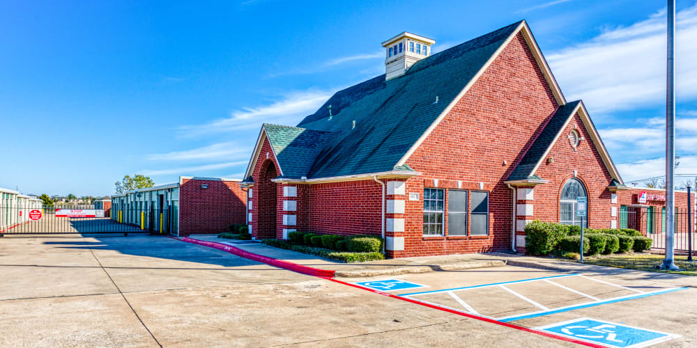 The leasing office at Devon Self Storage in Greenville, Texas