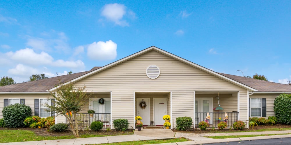 Exterior photo of Pointe at Westland in Cleveland, Tennessee