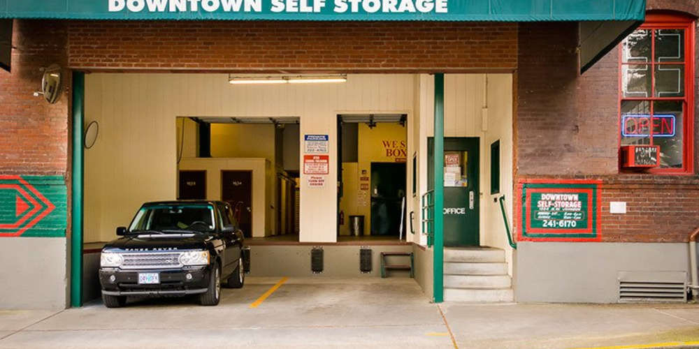 Covered loading and unloading at Downtown Self Storage - Johnson Street in Portland, Oregon