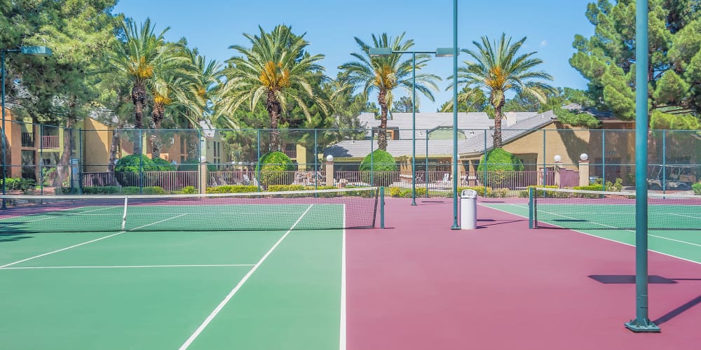 Well-maintained onsite tennis courts at Shelter Cove Apartments in Las Vegas, Nevada