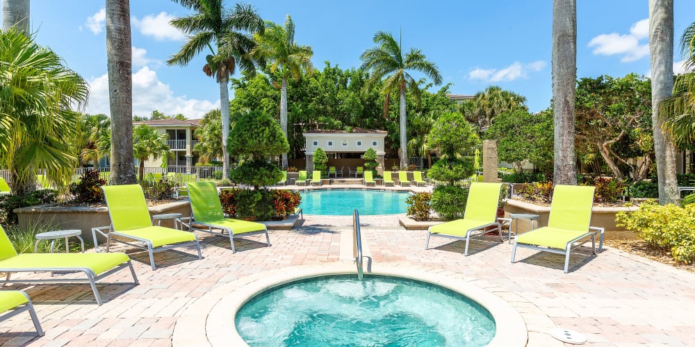 Pool and spa at Ibis Reserve Apartments in West Palm Beach, Florida