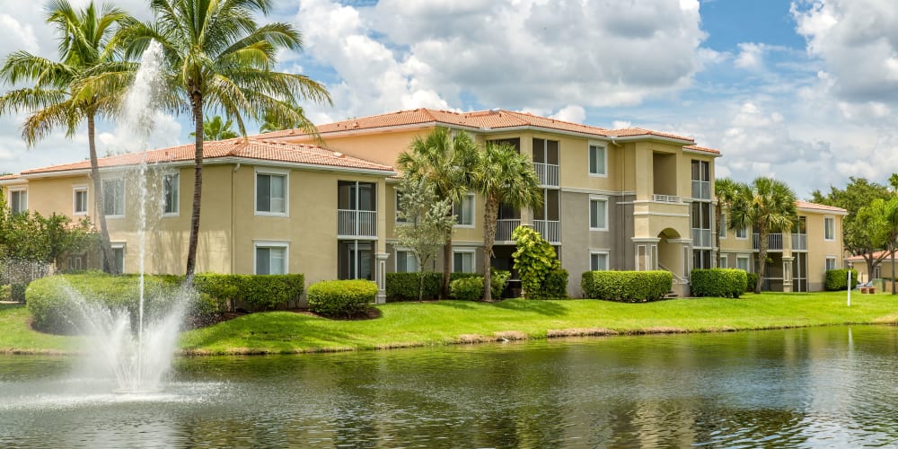 Exterior of Ibis Reserve Apartments in West Palm Beach, Florida