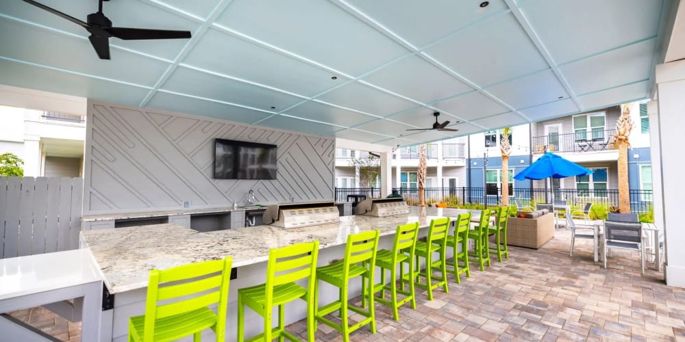 Outdoor lounge area at Evergreen 9 Mile in Pensacola, Florida